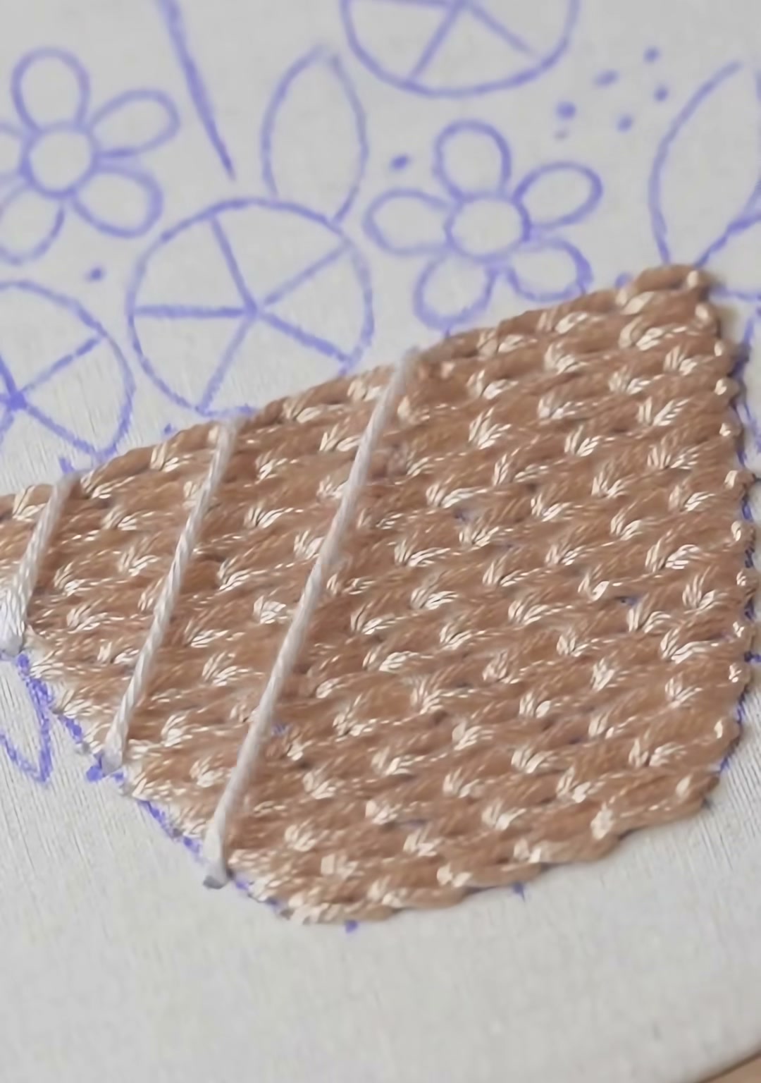 Step 05 — The basket now shows a full white lattice grid over the tan base